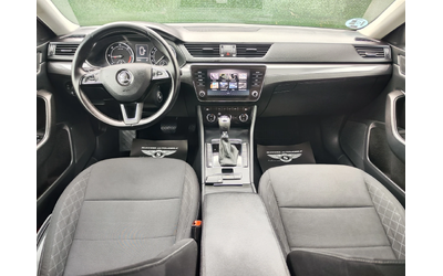 Skoda Superb CHERENPETUK* 2.0* DISTRONIC* LEDD* FACE* LIZING - автомобили, коли, обяви за нови и употребявани 14