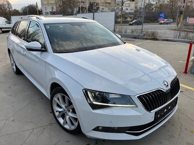 Skoda Superb 2.0TDI 190kc 4x4 Facelift - автомобили, коли, обяви за нови и употребявани 0