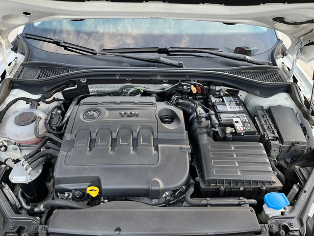 Skoda Superb 2.0TDI 190kc 4x4 Facelift - автомобили, коли, обяви за нови и употребявани 16