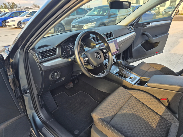 Skoda Superb С-Гаранция-4х4-2.0TDI-А/Т-200кс. - автомобили, коли, обяви за нови и употребявани 12