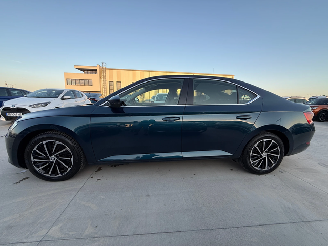 Skoda Superb С-Гаранция-2.0-A/T - автомобили, коли, обяви за нови и употребявани 1