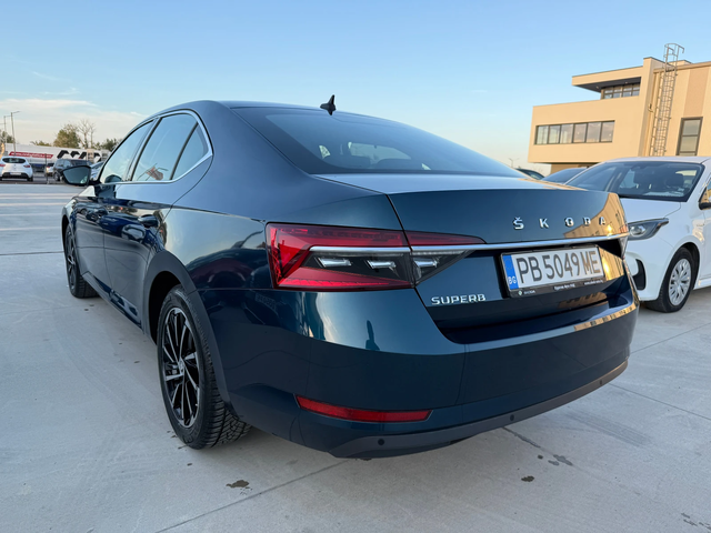 Skoda Superb С-Гаранция-2.0-A/T - автомобили, коли, обяви за нови и употребявани 2