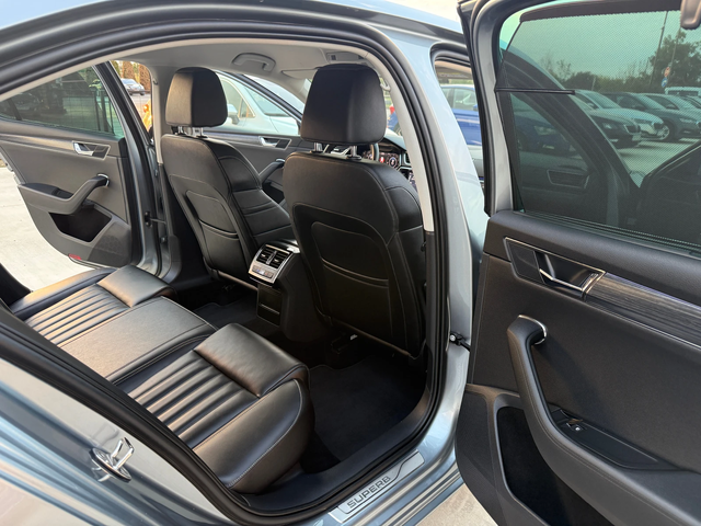 Skoda Superb ГАРАНЦИЯ , DIGITAL , 2.0 A/T - автомобили, коли, обяви за нови и употребявани 11