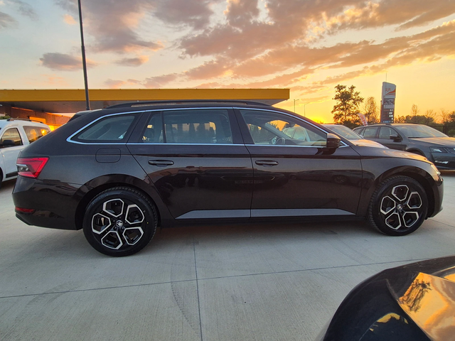 Skoda Superb С-Гаранция-4Х4 -А/Т -190кс - автомобили, коли, обяви за нови и употребявани 5