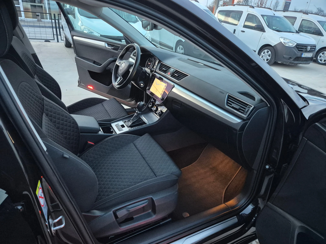 Skoda Superb С-Гаранция-4Х4 -А/Т -190кс - автомобили, коли, обяви за нови и употребявани 8