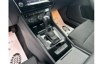 Skoda Superb 2.0TDI* 150kc* LED* NAVI* D&G* TOP* - автомобили, коли, обяви за нови и употребявани 13