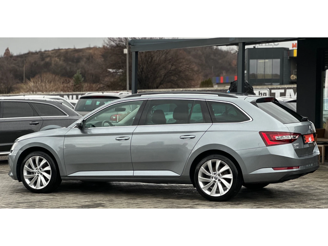 Skoda Superb 2.0TDI* 150kc* LED* NAVI* D&G* TOP* - автомобили, коли, обяви за нови и употребявани 3