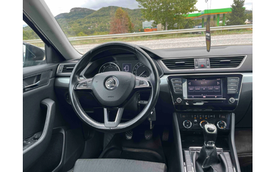 Skoda Superb 2.0TDI 150к 6 СКОРОСТИ EURO 6 DISTRONIK АВТОПИЛОТ - автомобили, коли, обяви за нови и употребявани 11