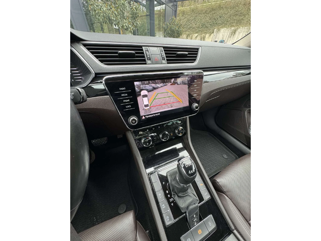 Skoda Superb L&K - автомобили, коли, обяви за нови и употребявани 14