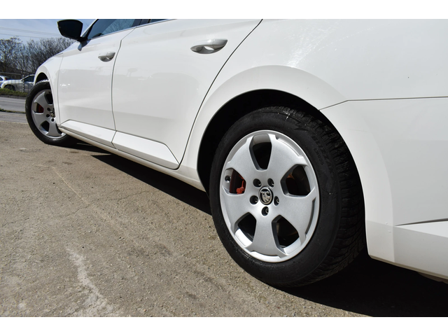 Skoda Superb 2.0ТFSI* COMFORT - автомобили, коли, обяви за нови и употребявани 1