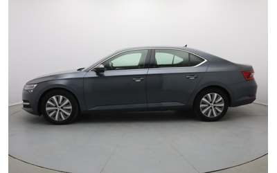 Skoda Superb - автомобили, коли, обяви за нови и употребявани 10