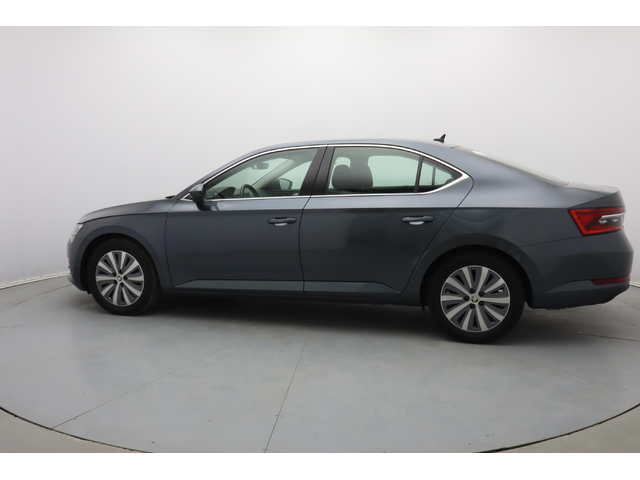 Skoda Superb - автомобили, коли, обяви за нови и употребявани 12