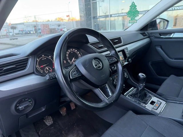Skoda Superb Ръчка* LED* XENON* Дизел - автомобили, коли, обяви за нови и употребявани 9