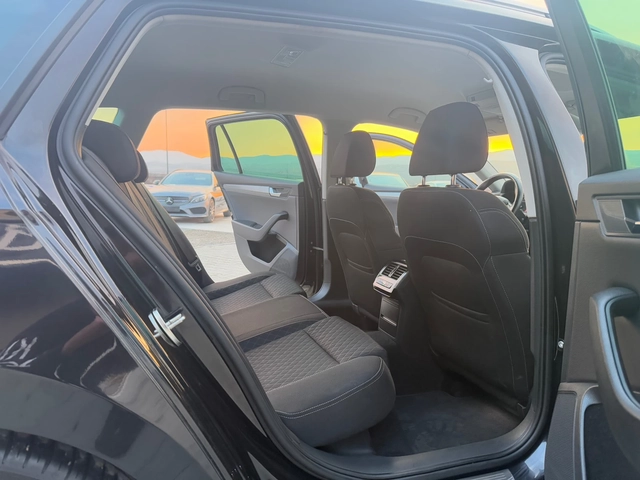 Skoda Superb 2.0TDI 150 ks Собствен лизинг - автомобили, коли, обяви за нови и употребявани 11