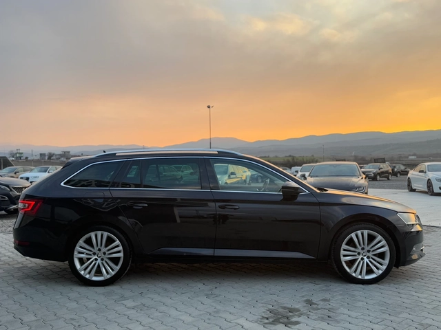 Skoda Superb 2.0TDI 150 ks Собствен лизинг - автомобили, коли, обяви за нови и употребявани 3