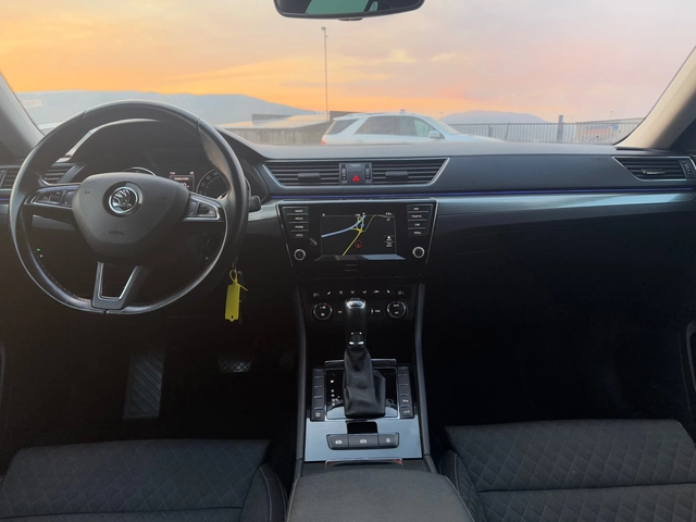 Skoda Superb 2.0TDI 150 ks Собствен лизинг - автомобили, коли, обяви за нови и употребявани 8