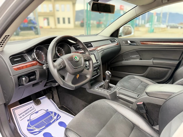 Skoda Superb 2.0TDi~170hp~4x4~XENON~NAVI~КОЖА - автомобили, коли, обяви за нови и употребявани 8
