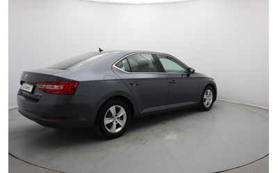 Skoda Superb - автомобили, коли, обяви за нови и употребявани 24
