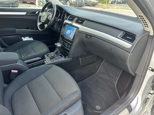 Skoda Superb АВТОМАТИК 4х4 - автомобили, коли, обяви за нови и употребявани 10