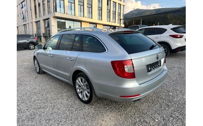 Skoda Superb АВТОМАТИК 4х4 - автомобили, коли, обяви за нови и употребявани 6