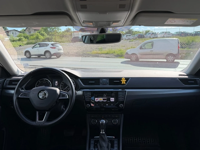 Skoda Superb ТОП* СОБСТВЕН ЛИЗИНГ - автомобили, коли, обяви за нови и употребявани 10