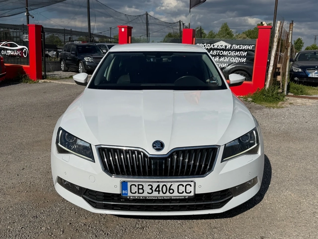 Skoda Superb ТОП* СОБСТВЕН ЛИЗИНГ - автомобили, коли, обяви за нови и употребявани 1