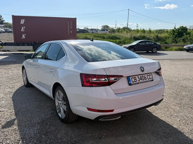 Skoda Superb ТОП* СОБСТВЕН ЛИЗИНГ - автомобили, коли, обяви за нови и употребявани 4