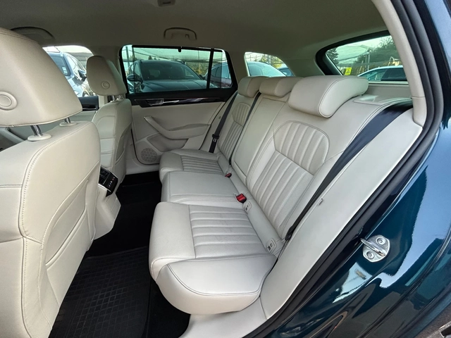 Skoda Superb * 2.0TDI/200H.P.* 4x4* L&K* - автомобили, коли, обяви за нови и употребявани 14