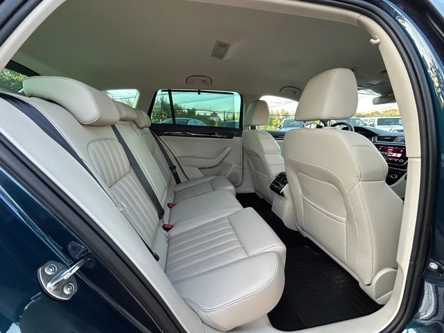 Skoda Superb * 2.0TDI/200H.P.* 4x4* L&K* - автомобили, коли, обяви за нови и употребявани 15