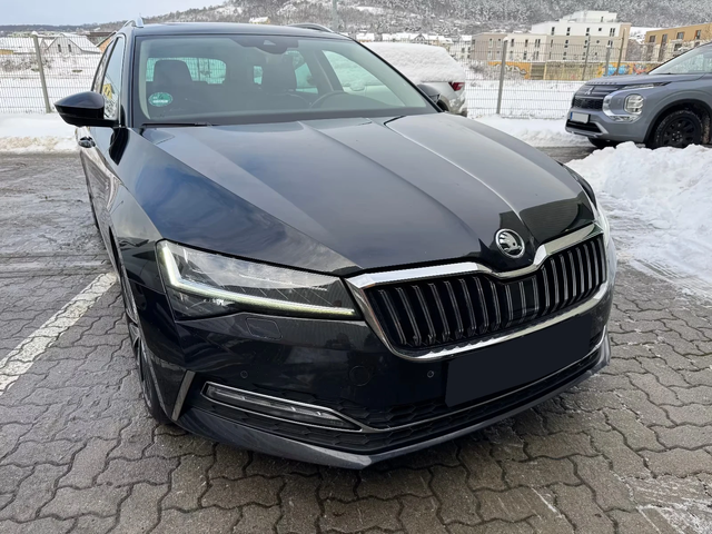 Skoda Superb Superb - автомобили, коли, обяви за нови и употребявани 2