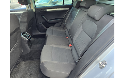 Skoda Superb КАТО ЧИСТО НОВ/DISTRONIK/2.0TDI - автомобили, коли, обяви за нови и употребявани 10