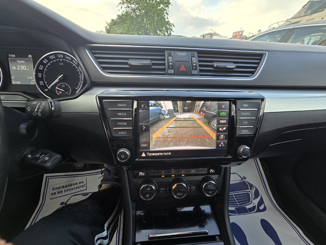 Skoda Superb КАТО ЧИСТО НОВ/DISTRONIK/2.0TDI - автомобили, коли, обяви за нови и употребявани 13