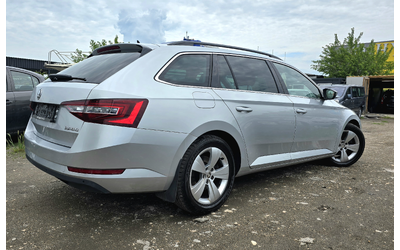 skoda-superb-kato-chisto-nov-distronik-2-0tdi - 1