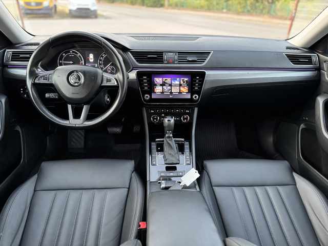 Skoda Superb Skoda Superb 2.0TDI * DSG * NAVI * LED *XENON - автомобили, коли, обяви за нови и употребявани 13
