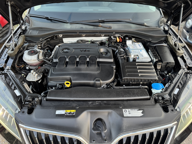 Skoda Superb Skoda Superb 2.0TDI * DSG * NAVI * LED *XENON - автомобили, коли, обяви за нови и употребявани 16