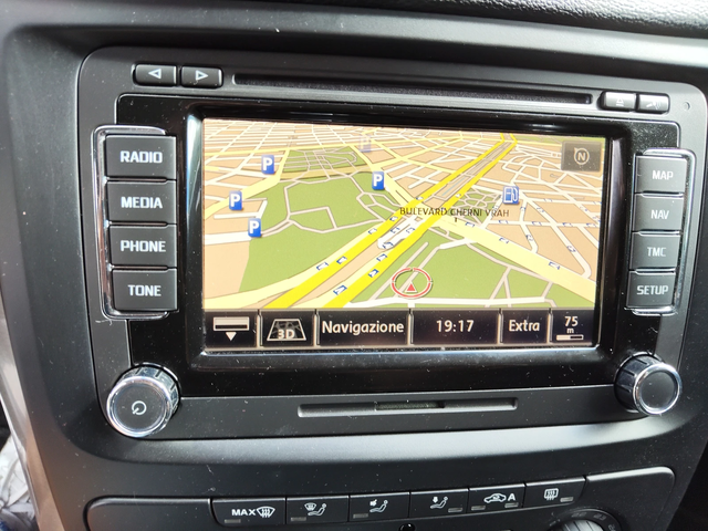 Skoda Yeti 1, 2i 105ps DSG NAVI - автомобили, коли, обяви за нови и употребявани 8