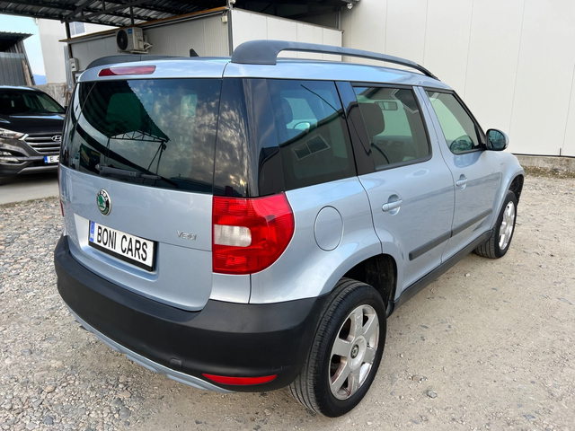 Skoda Yeti 2.0 TDI- 110к.с.* Автопилот* Климатроник * Италия - автомобили, коли, обяви за нови и употребявани 4