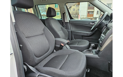 Skoda Yeti 1.6 Tdi AVTOMAT/NAVIG/134 000km - автомобили, коли, обяви за нови и употребявани 11