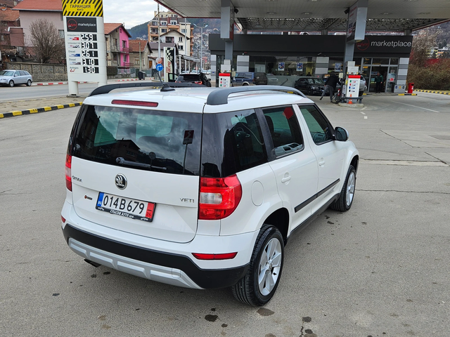 Skoda Yeti 1.6 Tdi AVTOMAT/NAVIG/134 000km - автомобили, коли, обяви за нови и употребявани 4