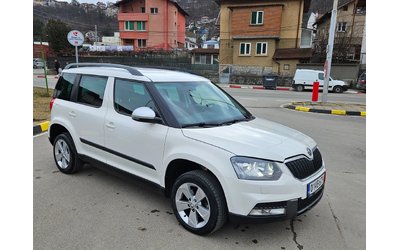 Skoda Yeti 1.6 Tdi AVTOMAT/NAVIG/134 000km - автомобили, коли, обяви за нови и употребявани 6