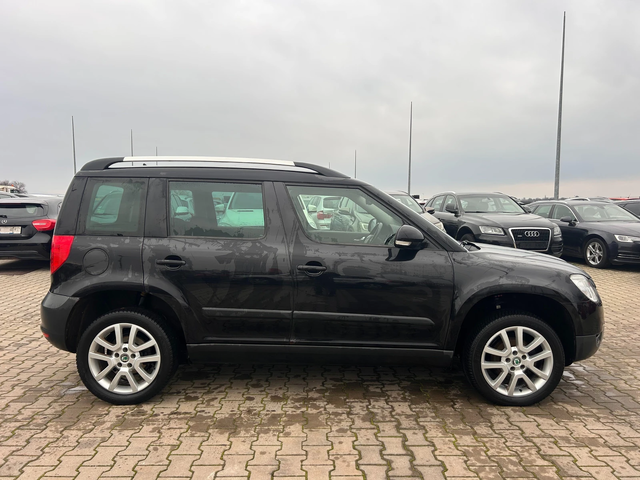 Skoda Yeti 2.0TDI 4X4 AVTOMAT/NAVI/PANORAMA EURO 5 - автомобили, коли, обяви за нови и употребявани 4
