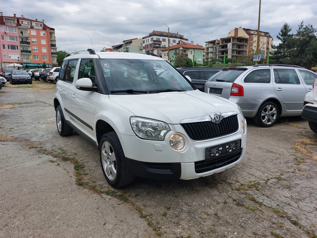 Skoda Yeti 2.0TDI* 6-speed.* 4Х4* - автомобили, коли, обяви за нови и употребявани 0