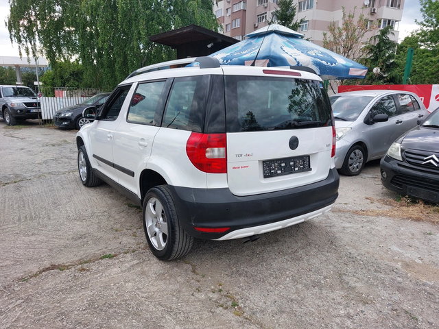 Skoda Yeti 2.0TDI* 6-speed.* 4Х4* - автомобили, коли, обяви за нови и употребявани 4