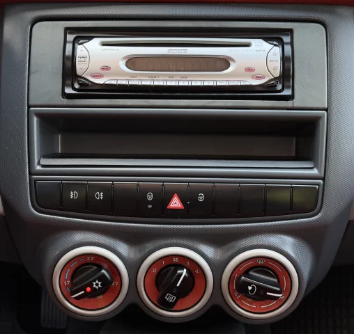 Smart Forfour 1.1i (64 кс) - автомобили, коли, обяви за нови и употребявани 12