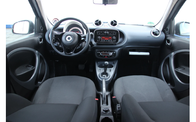 Smart Forfour EQ LED  НОВ ВНОС ГЕРМАНИЯ - автомобили, коли, обяви за нови и употребявани 11