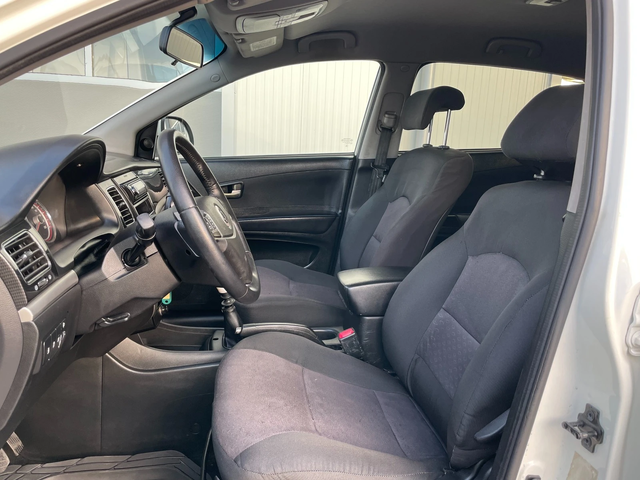 SsangYong Korando - автомобили, коли, обяви за нови и употребявани 4