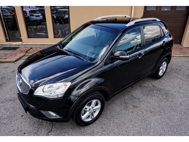 SsangYong Korando 2.0 E-XDI CLASSY AWD - автомобили, коли, обяви за нови и употребявани 0