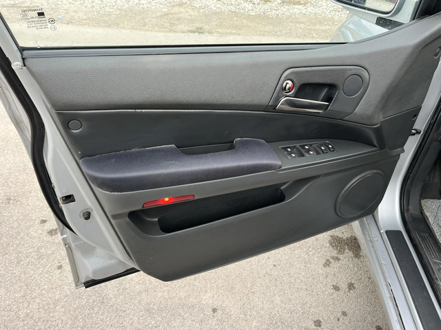 SsangYong Kyron 2.0HDI 141кс 4X4, БЪРЗИ И БАВНИ ВНОС ИТАЛИЯ - автомобили, коли, обяви за нови и употребявани 5