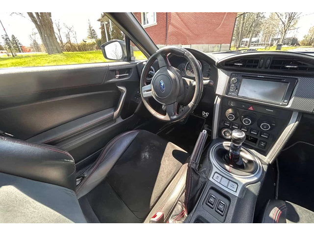 Subaru BRZ * 2dr Cpe Man* 2 КЛЮЧА* ПОДГРЕВ* KEYLESS* - автомобили, коли, обяви за нови и употребявани 9