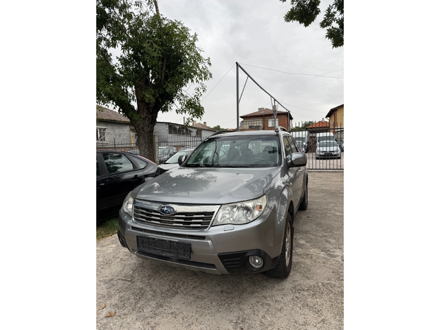 Subaru Forester 2.0 BENZIN AUSTRIA - автомобили, коли, обяви за нови и употребявани 0